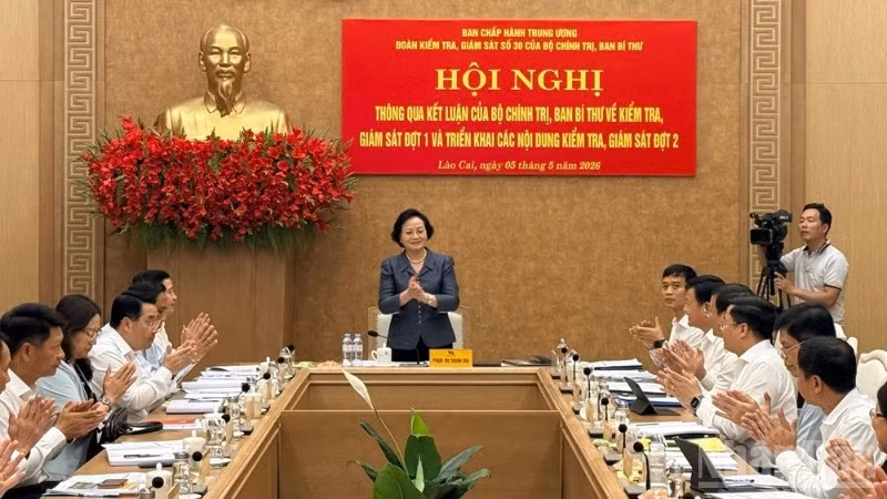 Đồng chí Phạm Thị Thanh Trà chủ trì hội nghị. (Ảnh: THANH SƠN)