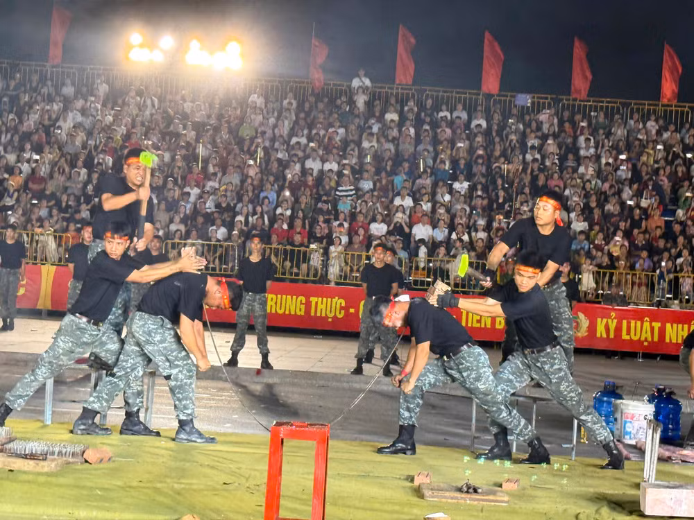 gen-h-z7858576442493-4921c403f268634a767caa320e41fa9a-3818.jpg