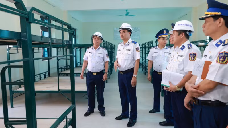 Kiểm tra nơi ăn ở, sinh hoạt tập trung của học viên.