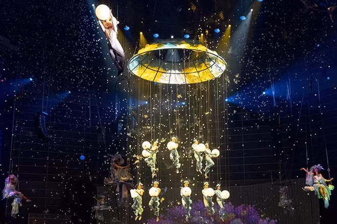 "Mơ show" mang đến cho khán giả không gian nghệ thuật ấn tượng. (Ảnh: Quốc Thanh)