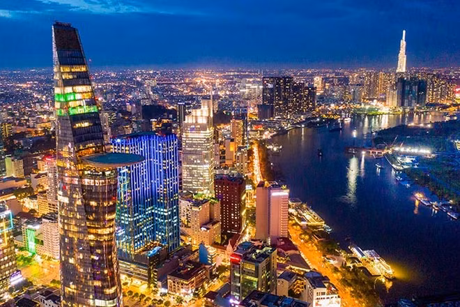 Thành phố Hồ Chí Minh hôm nay. (Ảnh: HOÀNG TRIỀU)