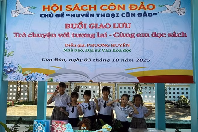 Nhiều buổi giao lưu truyền cảm hứng đọc sách cho các em học sinh tại Hội sách Côn Đảo. (Ảnh: Phương Huyền)