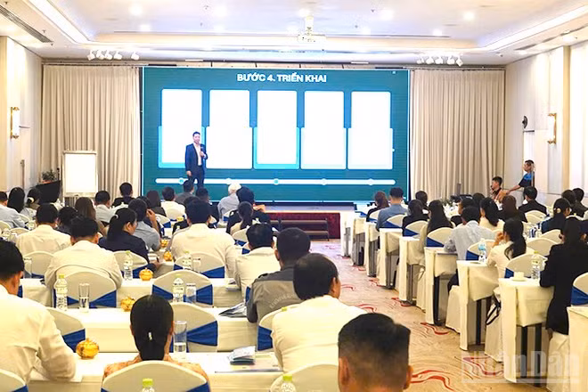 Quang cảnh buổi tập huấn. (Ảnh: LINH BẢO)