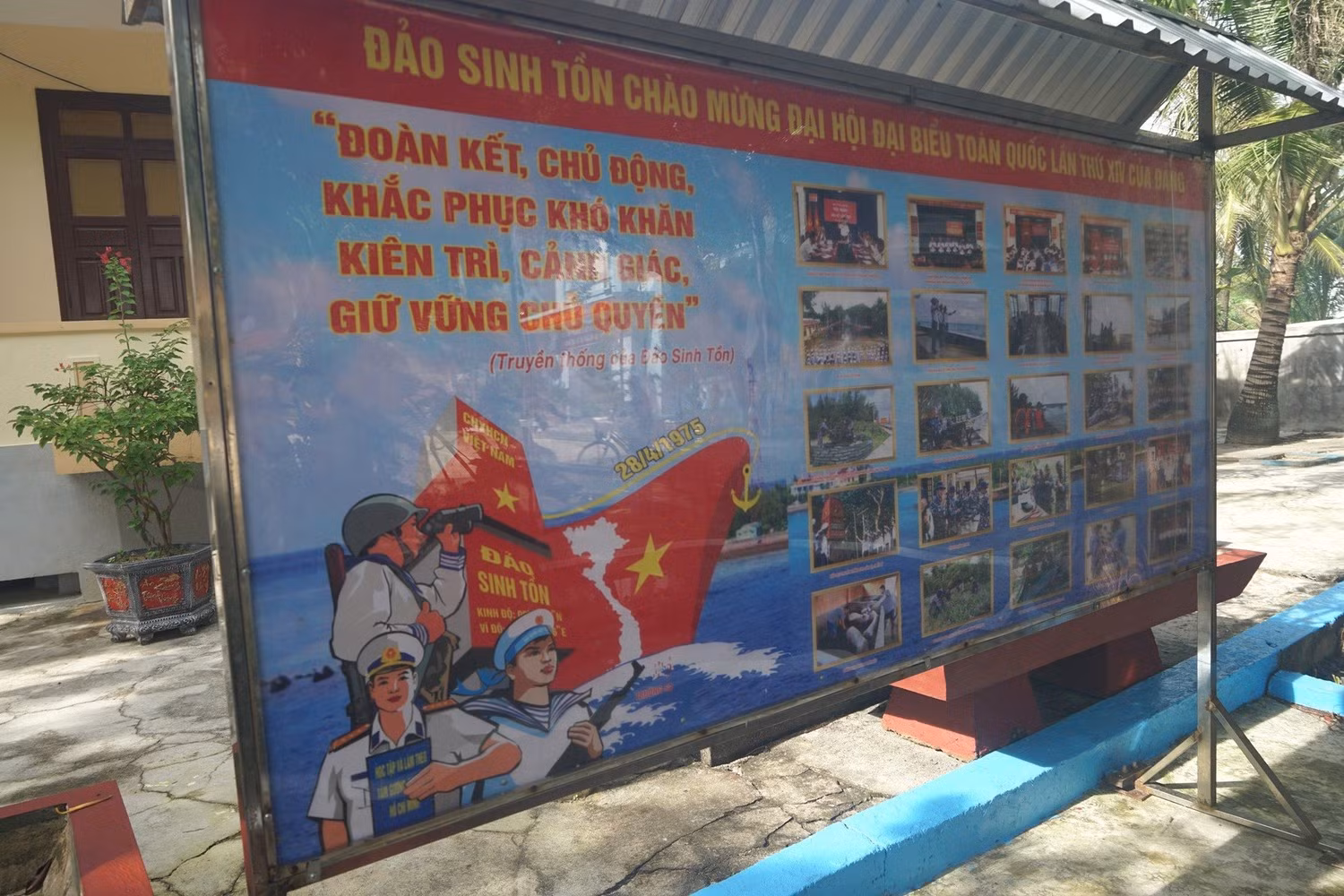 Hình ảnh về các hoạt động chào mừng Đại hội Đảng toàn quốc lần thứ XIV của cán bộ, chiến sĩ đảo Sinh Tồn.
