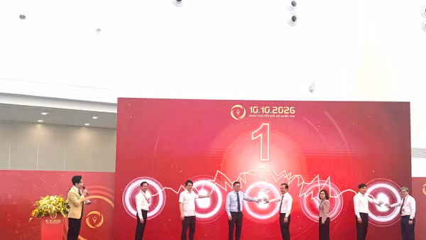Khai trương Ứng dụng Chuyển đổi số cấp xã, là một trong những hoạt động chào mừng Ngày Chuyển đổi số quốc gia năm 2026. (Ảnh: TRÀ MY) 