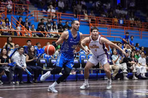 Mùa giải VBA 2026 khai màn với trận đấu giữa Hanoi Buffaloes và Nha Trang Dolphins. Ảnh: VBA