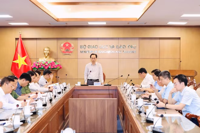 Hội nghị trực tuyến toàn quốc quán triệt công tác tổ chức kỳ thi tốt nghiệp trung học phổ thông năm 2026 do Bộ Giáo dục và Đào tạo tổ chức. 