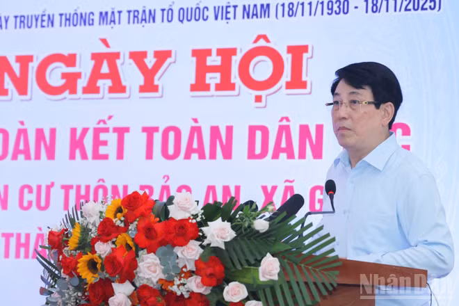 Chủ tịch nước Lương Cường phát biểu, nói chuyện với nhân dân thôn Bảo An, xã Gò Nổi, thành phố Đà Nẵng. (Ảnh: Mạnh Xuân)