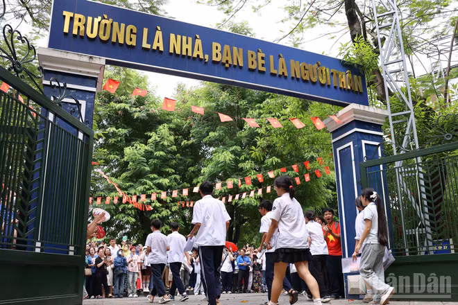 Một điểm thi trong kỳ thi vào lớp 10 tại Hà Nội. (Ảnh minh họa: ĐẠI THẮNG)