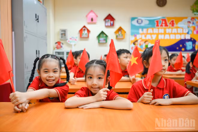 Học sinh Trường tiểu học Nhân Chính, Hà Nội trong lễ khai giảng năm học mới 2026-2027. (Ảnh: THẾ ĐẠI)