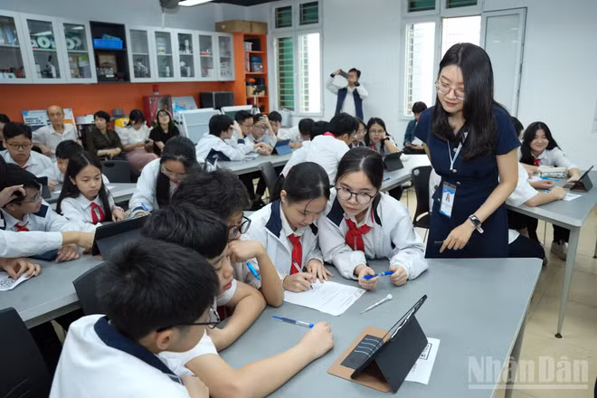 Cần sớm có một chiến lược bài bản đưa trí tuệ nhân tạo vào trường học 