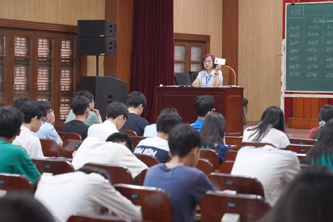Kỳ thi tuyển sinh vào lớp 10 năm học 2026-2027 của Trường trung học phổ thông chuyên Khoa học Tự nhiên (Ảnh: HUS)