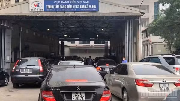 Hà Nội yêu cầu các cơ sở đăng kiểm trên địa bàn thực hiện nghiêm quy trình kiểm định. (Ảnh: QH)