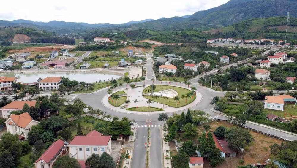 trung-tam-xa-dam-rong-2-lam-dong.jpg