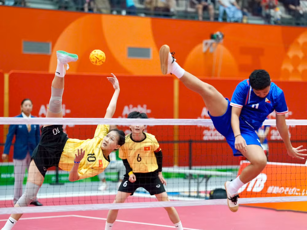 Cầu mây Việt Nam giành HCV ASIAD sau chiến thắng thuyết phục trước Philippines ở nội dung đôi nữ. Ảnh | Độc Lập