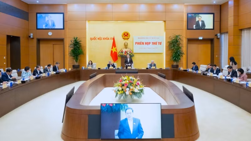 Ủy viên Bộ Chính trị, Chủ tịch Quốc hội Trần Thanh Mẫn, Chủ tịch Hội đồng Bầu cử quốc gia chủ trì Phiên họp thứ tư của Hội đồng Bầu cử quốc gia, ngày 15/12. (Nguồn: QUOCHOI.VN)