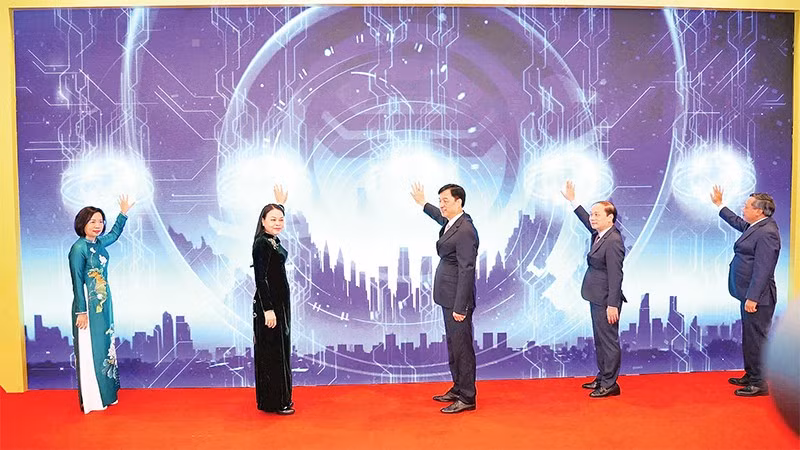 “Mặt trận số” trên ứng dụng iHanoi đã chính thức ra mắt tại Đại hội Mặt trận Tổ quốc Việt Nam thành phố Hà Nội lần thứ 18, nhiệm kỳ 2025-2030.