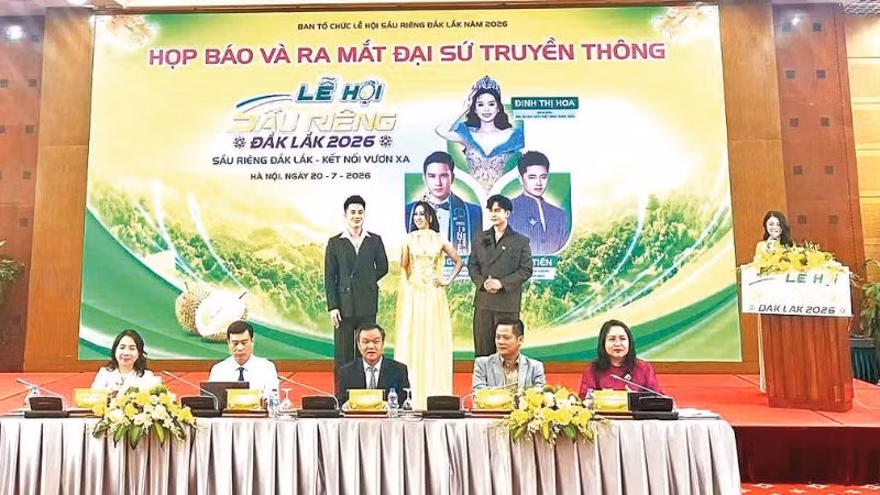 Ban tổ chức Lễ hội Sầu riêng Đắk Lắk năm 2026 họp báo về lễ hội tại Hà Nội. 