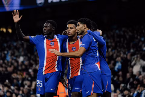Các cầu thủ PSG ăn mừng bàn thắng vào lưới Man City. (Ảnh: PSG.fr)