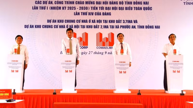 z7055388145478-93caf8e77862a4b469683063320ac9cc-resize-8110.jpg