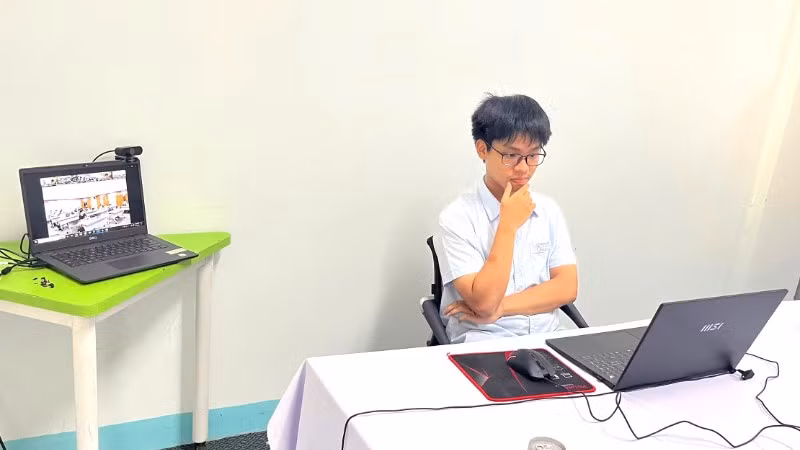 Em Phan Đình Triết tham gia Kỳ thi Olympic Trí tuệ nhân tạo châu Á-Thái Bình Dương (APOAI) năm 2026 tại điểm cầu thành phố Đà Nẵng.