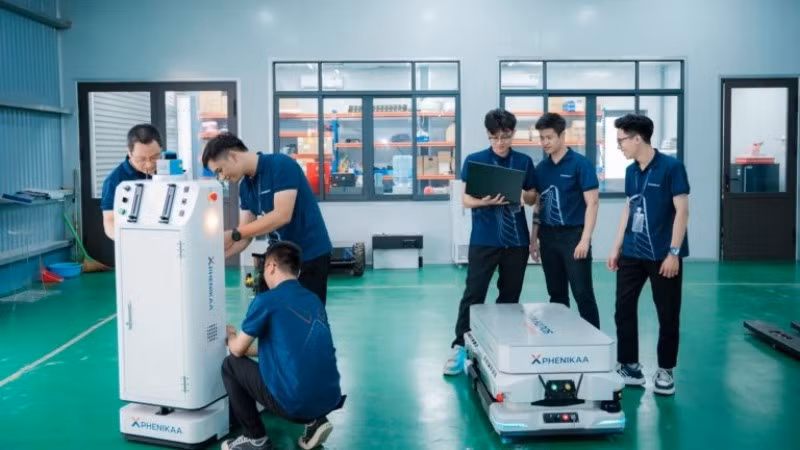 Nghiên cứu công nghệ xe tự hành tại Công ty Cổ phần Phenikaa-X. (Ảnh: Phenikaa-X)