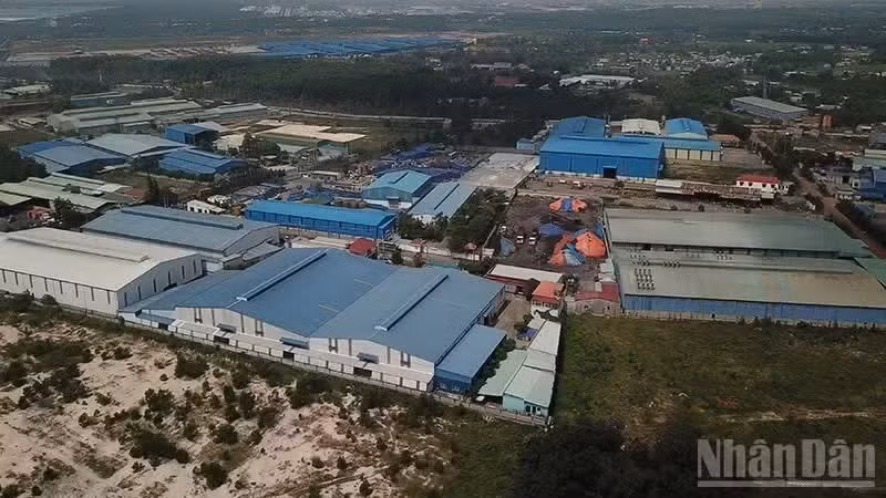 Khu vực cả cụm công nghiệp xây dựng trái phép trên diện tích hơn 72ha tại phường Phước Tân. (Ảnh chụp năm 2018)