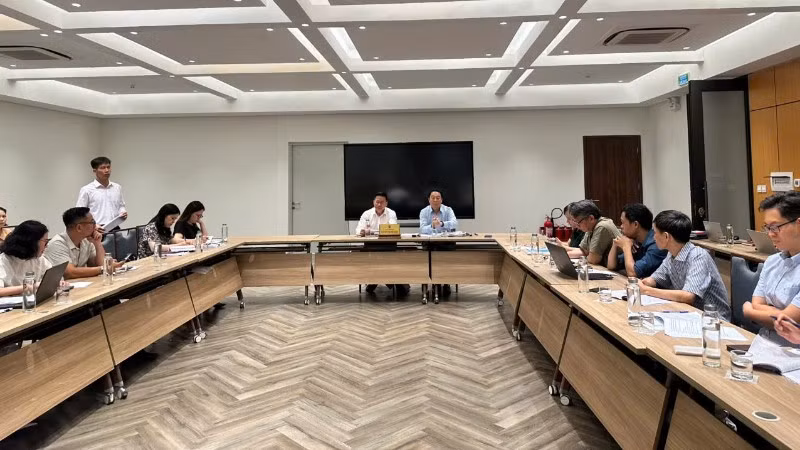 Quang cảnh phiên họp lần thứ nhất Tổ soạn thảo dự thảo Nghị định đăng ký giao dịch bảo đảm.