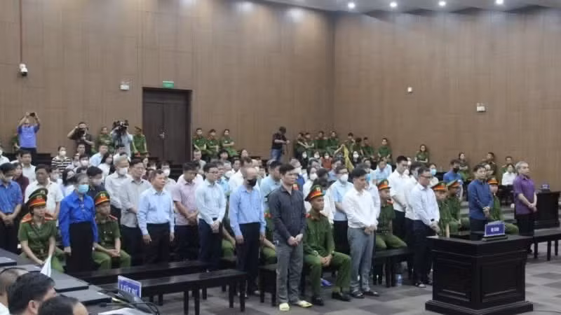 Quang cảnh phiên tòa sơ thẩm vụ án sai phạm xảy ra tại Tập đoàn Phúc Sơn. (Ảnh: TL)
