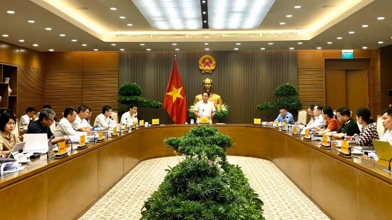 Phó Thủ tướng Lê Tiến Châu chủ trì cuộc họp nghe Bộ Tư pháp báo cáo về một số dự án luật, trong đó có dự án Luật Phổ biến, giáo dục pháp luật (sửa đổi).
