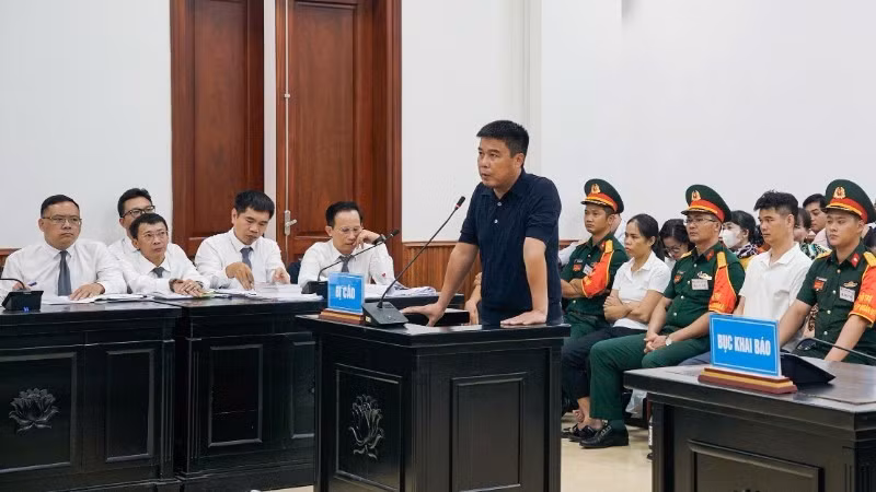 Bị cáo Nguyễn Văn Hậu tại tòa.