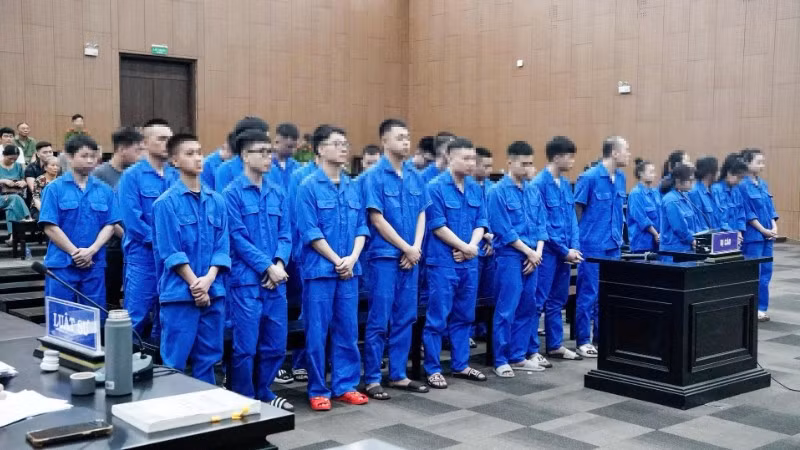 Các bị cáo tại phiên tòa.