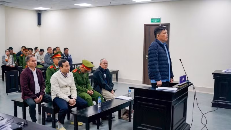 Các bị cáo tại phiên tòa sơ thẩm