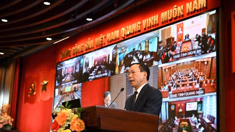 Hội nghị trực tuyến từ điểm cầu trụ sở Tòa án nhân dân tối cao.