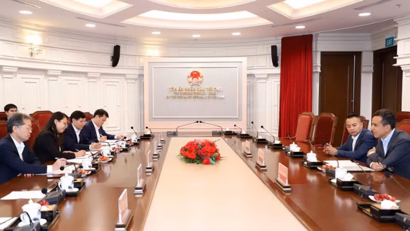 Quang cảnh buổi làm việc.