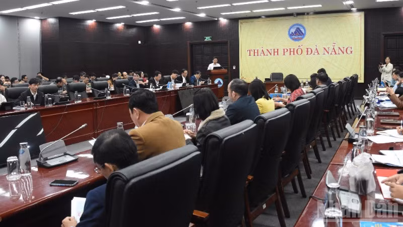 Quang cảnh Hội nghị tập huấn tổ chức, hoạt động của các Ban bầu cử đại biểu Quốc hội khóa XVI và các Ban bầu cử đại biểu Hội đồng nhân dân thành phố Đà Nẵng khóa XI, nhiệm kỳ 2026-2031. (Ảnh: ANH ĐÀO)