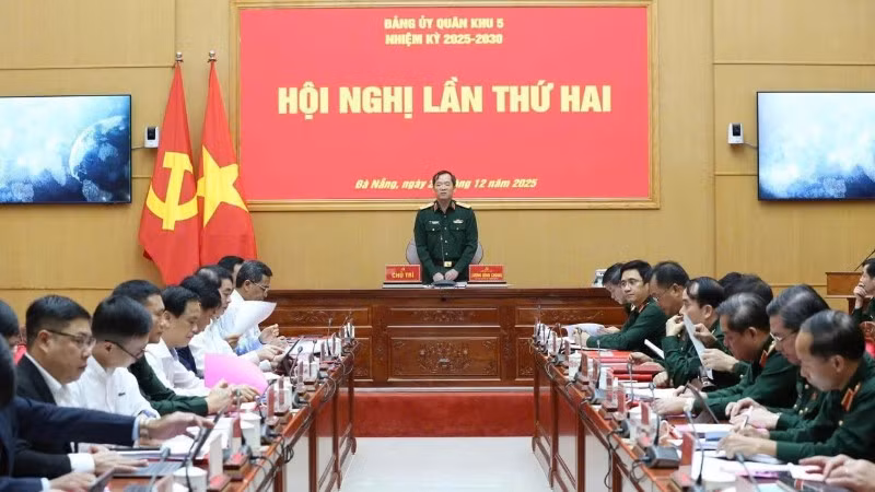 Toàn cảnh hội nghị.