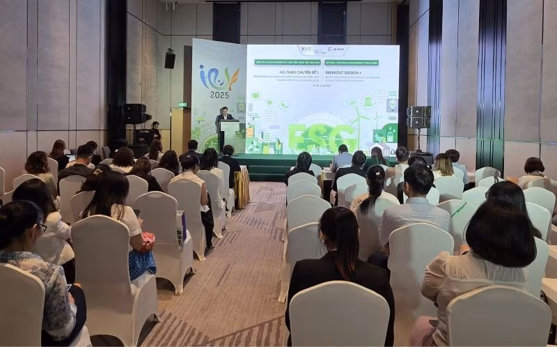 Hội thảo chuyên đề “Đổi mới sáng tạo trong xây dựng và triển khai chiến lược ESG ứng phó với giai đoạn biến động”. (Ảnh: KIM DUNG)