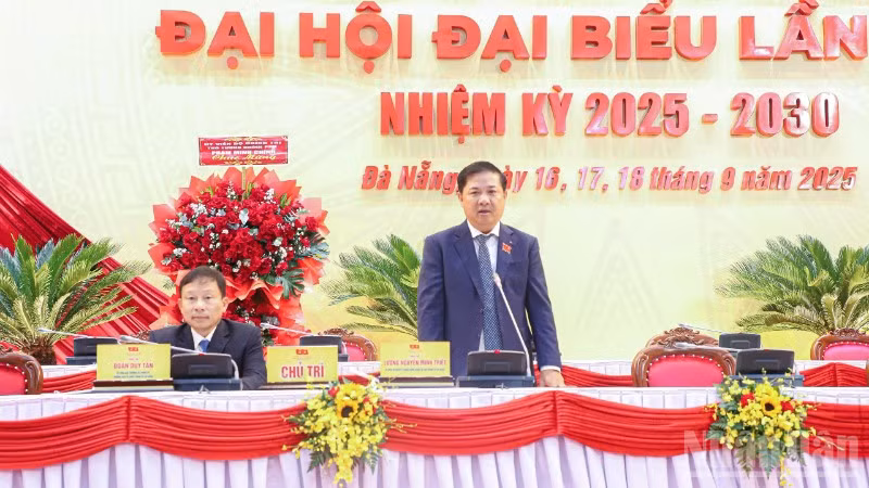 Bí thư Thành ủy Đà Nẵng Lương Nguyễn Minh Triết chủ trì phiên thảo luận chiều 17/9. (Ảnh: ANH ĐÀO)