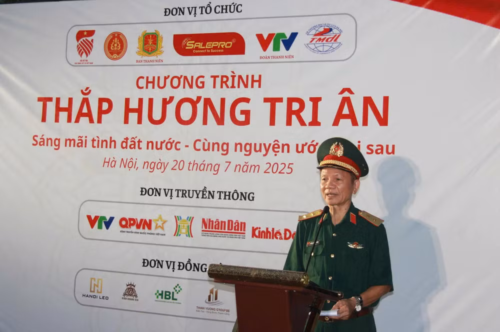 trung-tuong-hoang-khanh-hung.jpg