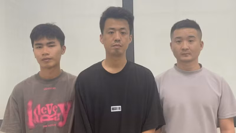 Nhóm đối tượng tại cơ quan điều tra. (Ảnh: Công an cung cấp)