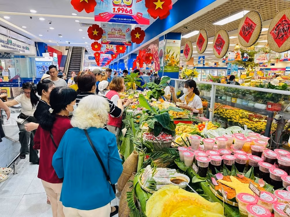 Lễ hội bánh dân gian tại siêu thị Co.opmart lan tỏa giá trị ẩm thực và văn hóa Việt đến người tiêu dùng.