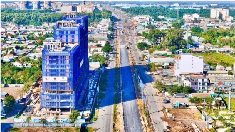Hub TMDV Fiato Airport City với hơn 550m mặt tiền Tôn Đức Thắng (25B) khai thác dòng khách thực ngay khi sân bay vận hành.