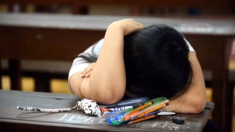 “Áp lực thi cử” được nhắc nhiều mỗi kỳ thi tới. (Ảnh minh họa)