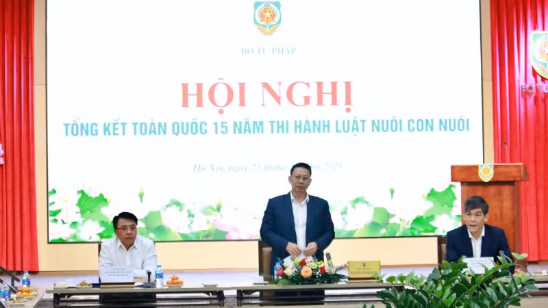 Thứ trưởng Tư pháp Nguyễn Thanh Ngọc chủ trì Hội nghị.