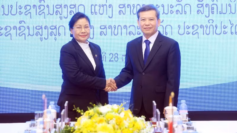 Chánh án Tòa án nhân dân tối cao hai nước tại Hội đàm.