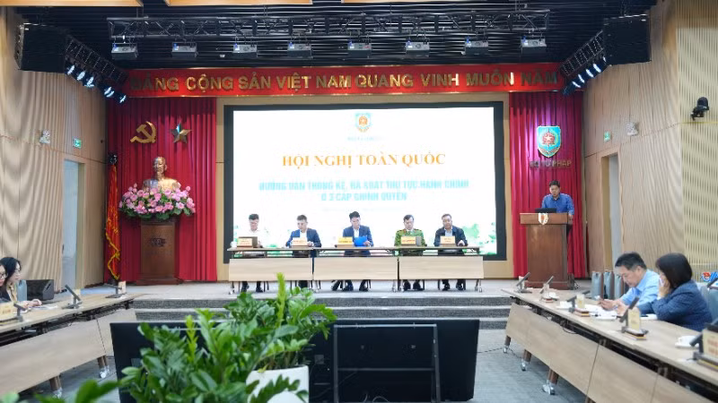 Quang cảnh hội nghị 