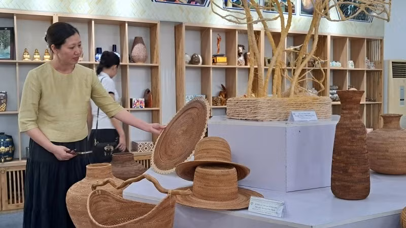 Triển lãm Chuyên đề các sản phẩm thủ công mỹ nghệ, OCOP, công nghiệp nông thôn tiêu biểu ngành mây tre giang đan, guột cỏ tế, sừng mỹ nghệ năm 2025.