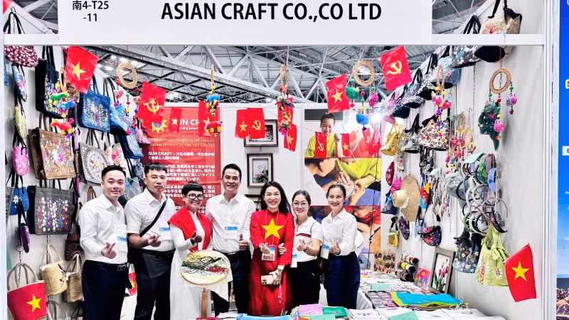 Đoàn công tác của Sở Công thương Hà Nội cùng các doanh nghiệp tham gia Tokyo International Gift Show-TGIS 2025.