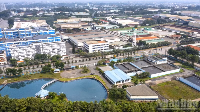 Một trong 12 nhà máy xử lý nước thải tập trung tại các khu, cụm công nghiệp của hệ thống Sonadezi.